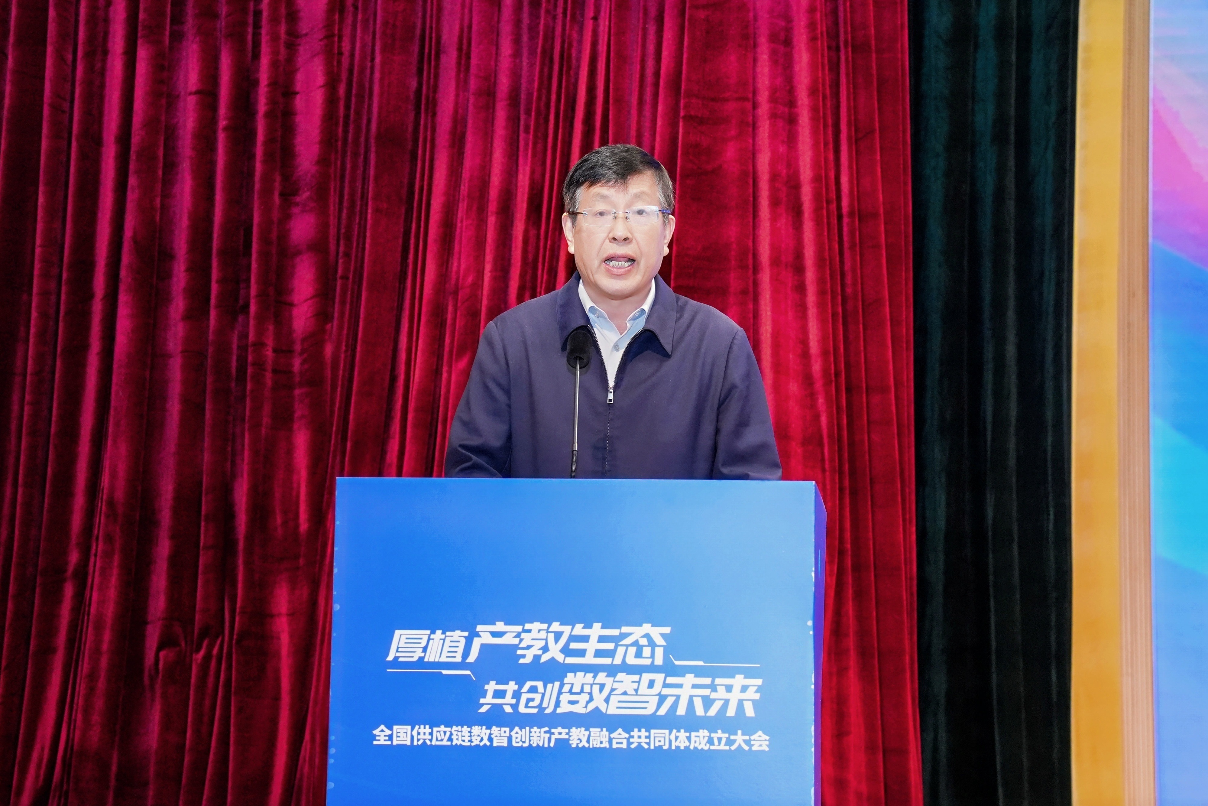 王钧铭.jpg