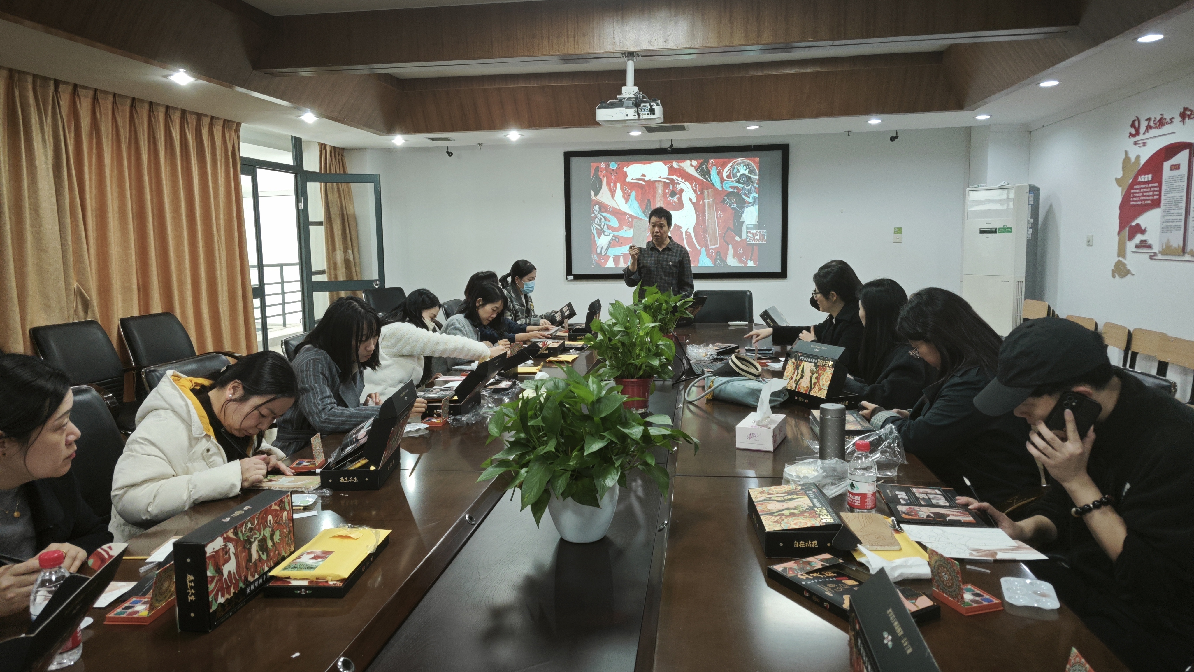 20251201图片1.jpg